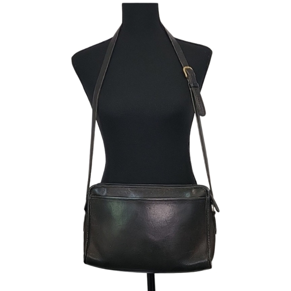 Coach Handbags - Vintage Coach Bag